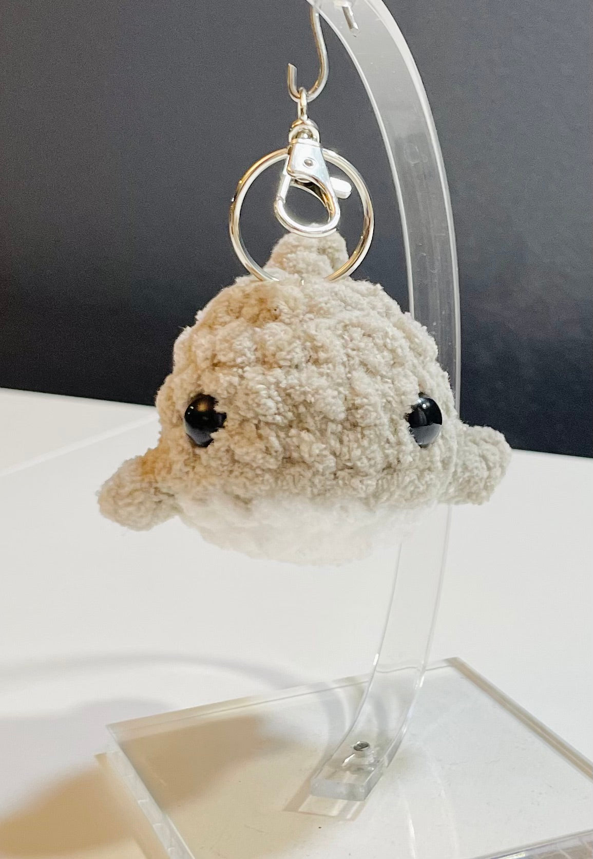 Crochet Whale Keychain – Amigurumi Ocean Animal Bag Charm, Handmade Polyester Yarn Bag Accessory