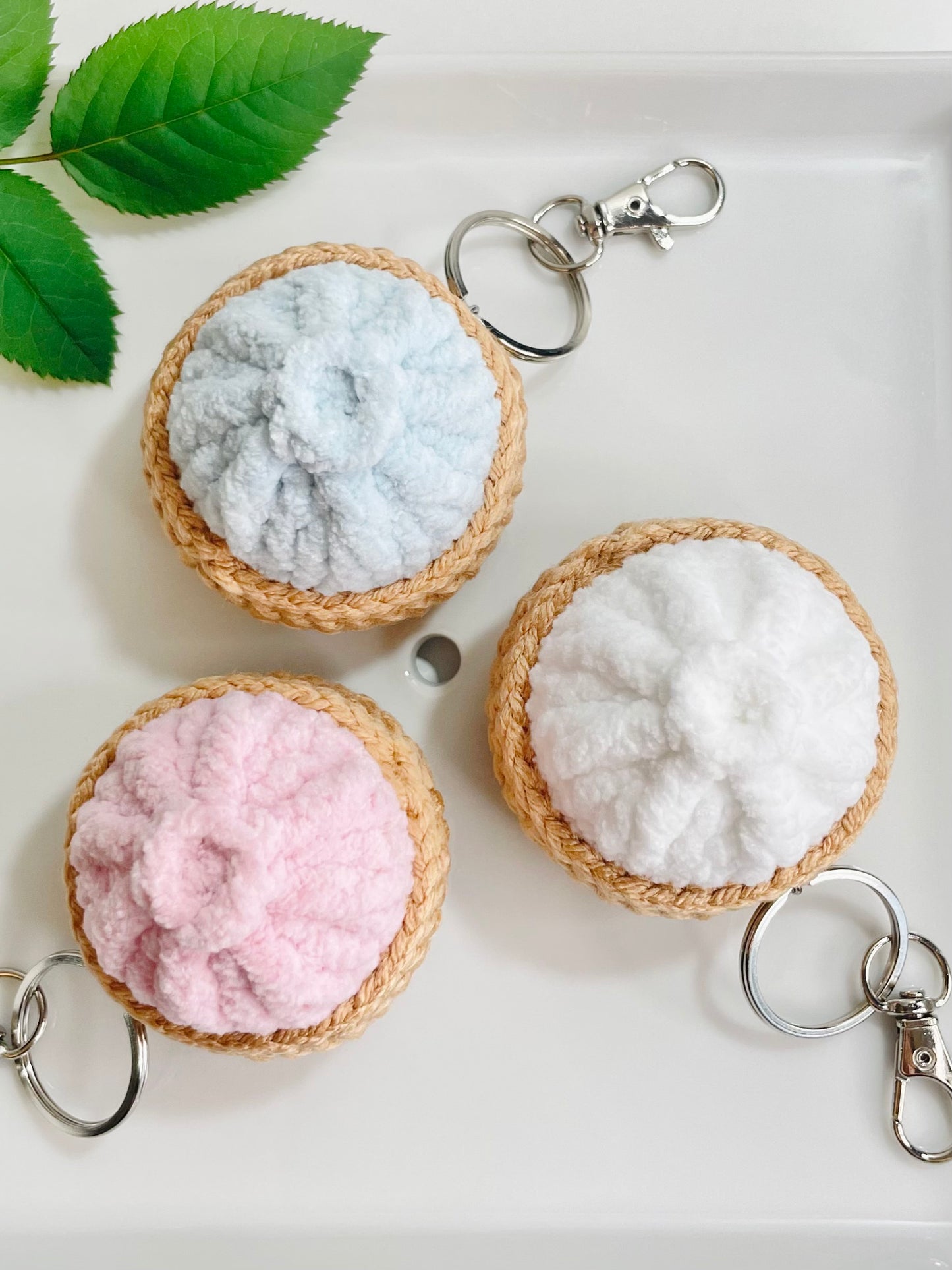 Crochet Bao Dumpling Keychain, Kawaii Food Charm, Lucky Amigurumi Bag Accessory