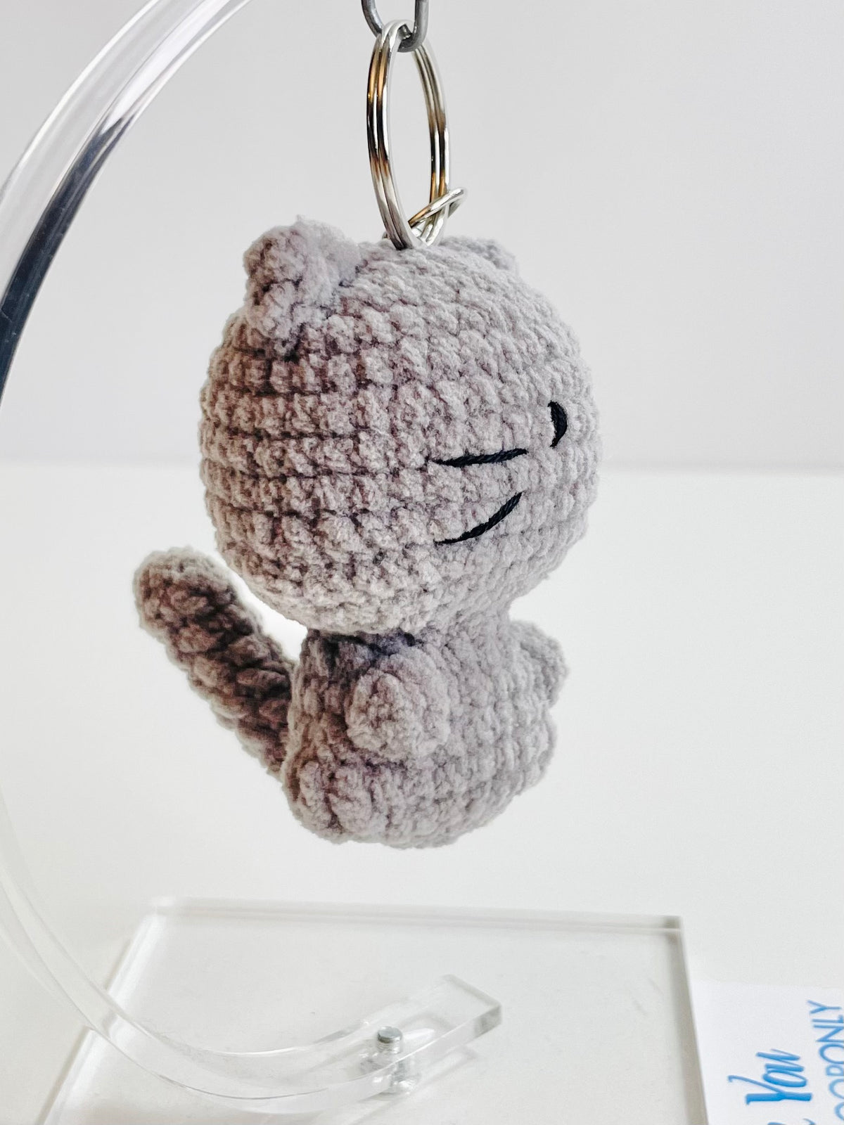 Crochet Cat Pocket Keychain – Handmade Kawaii Kitty Charm, Amigurumi Cat Bag Accessory
