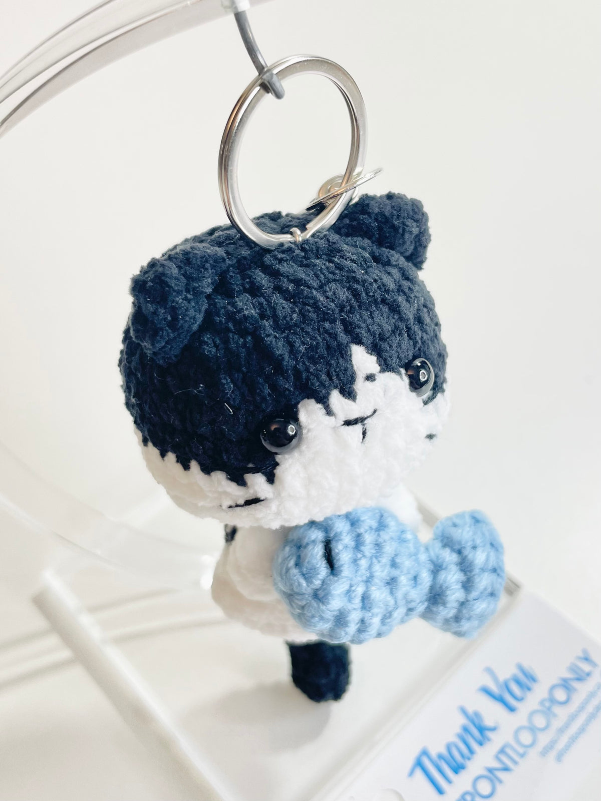 Crochet Cat Keychain with Fish, Handmade Amigurumi Bag Charm, Kitten Lover, Pet Owner Accessory