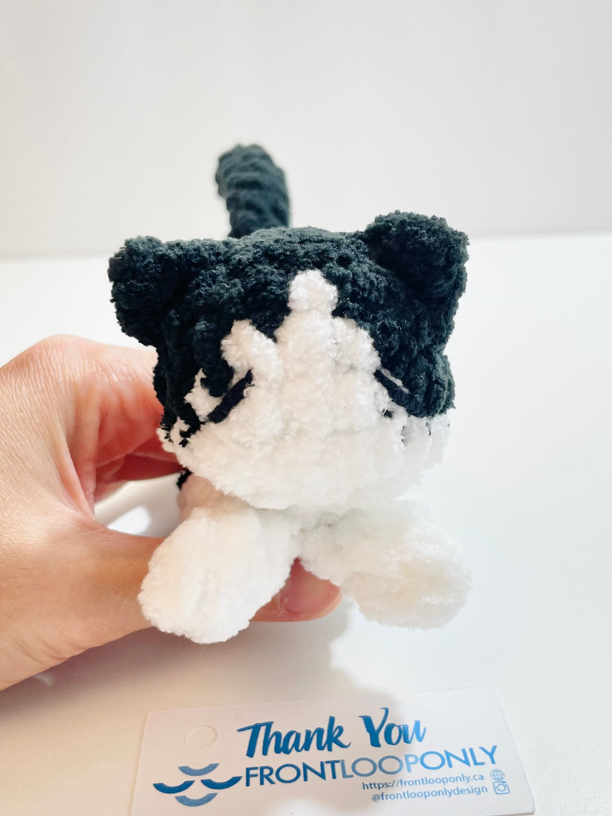 Handmade Crochet Cat Wrist Rest, Soft Office Desk Accessory (9 inches)