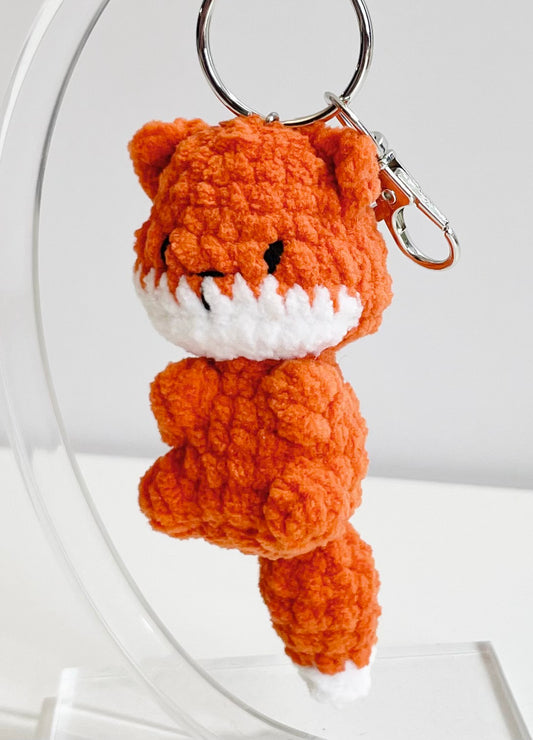 Crochet Fox Keychain – Kawaii Amigurumi Plush Animal Charm, Stuffed Fox Keyring