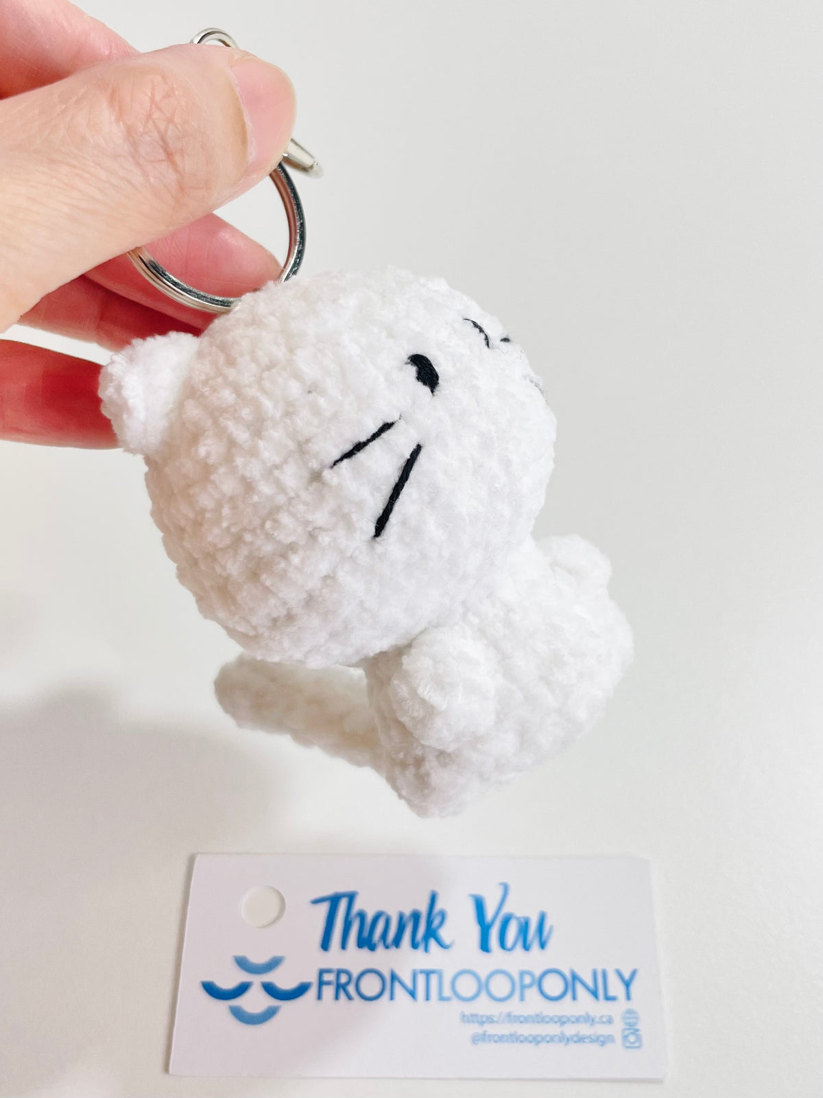 Crochet Cat Pocket Keychain – Handmade Kawaii Kitty Charm, Amigurumi Cat Bag Accessory