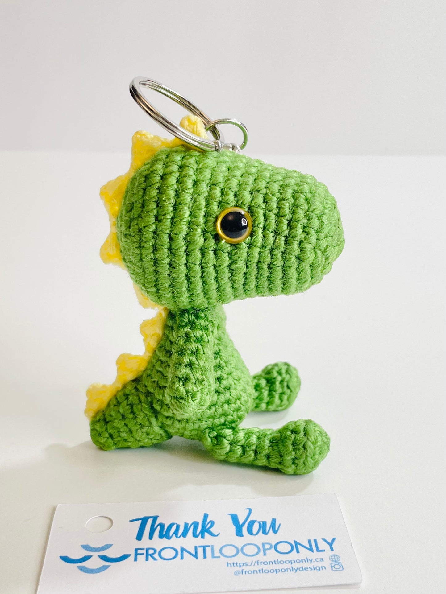 Crochet Baby Dinosaur Keychain – Handmade Amigurumi Dino Charm, Kawaii Backpack & Bag Accessory