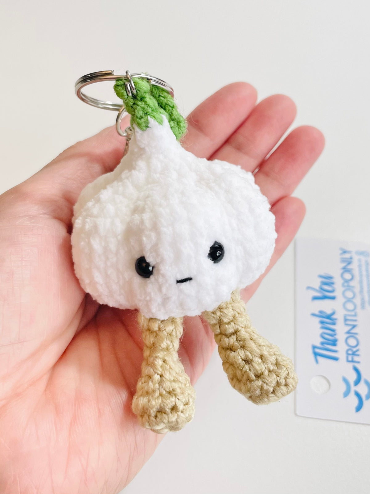Crochet Baby Garlic Keychain, Amigurumi Vegetable Charm, Kawaii Food Bag Accessory, Handmade Veggie Gift