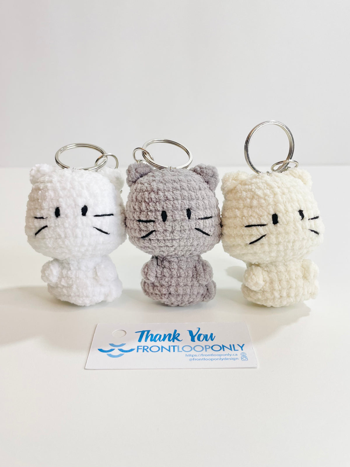 Crochet Cat Pocket Keychain – Handmade Kawaii Kitty Charm, Amigurumi Cat Bag Accessory