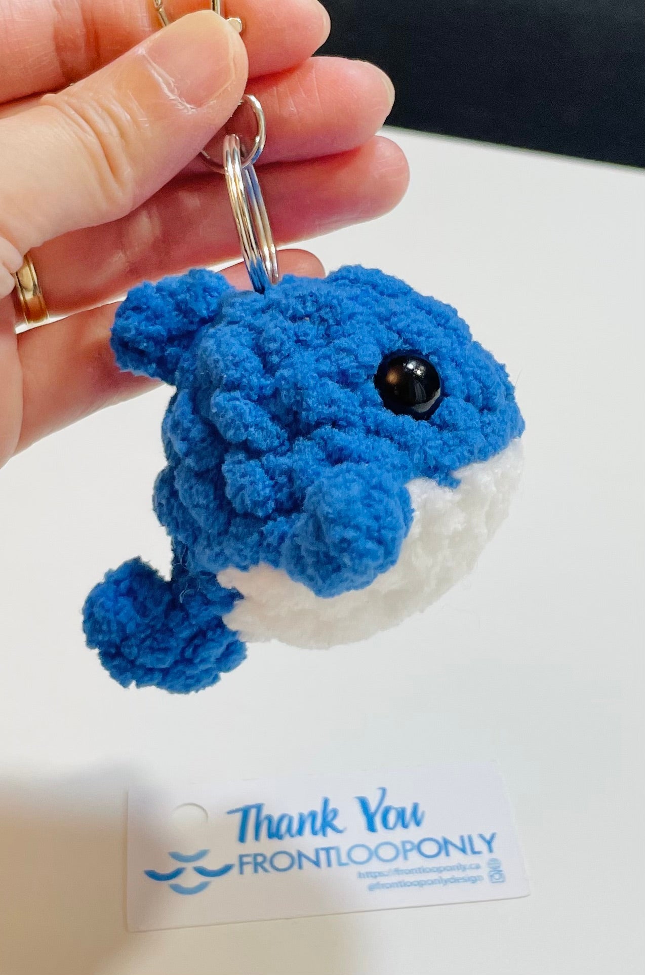Crochet Whale Keychain – Amigurumi Ocean Animal Bag Charm, Handmade Polyester Yarn Bag Accessory