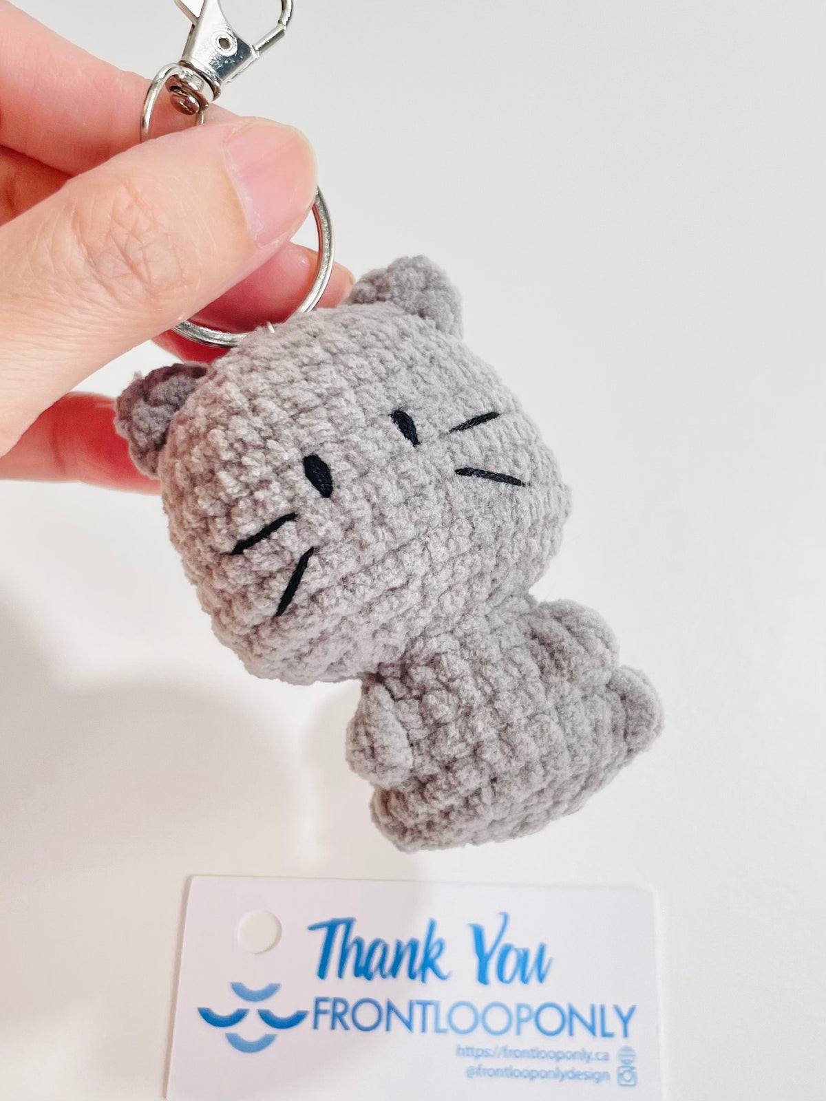 Crochet Cat Pocket Keychain – Handmade Kawaii Kitty Charm, Amigurumi Cat Bag Accessory
