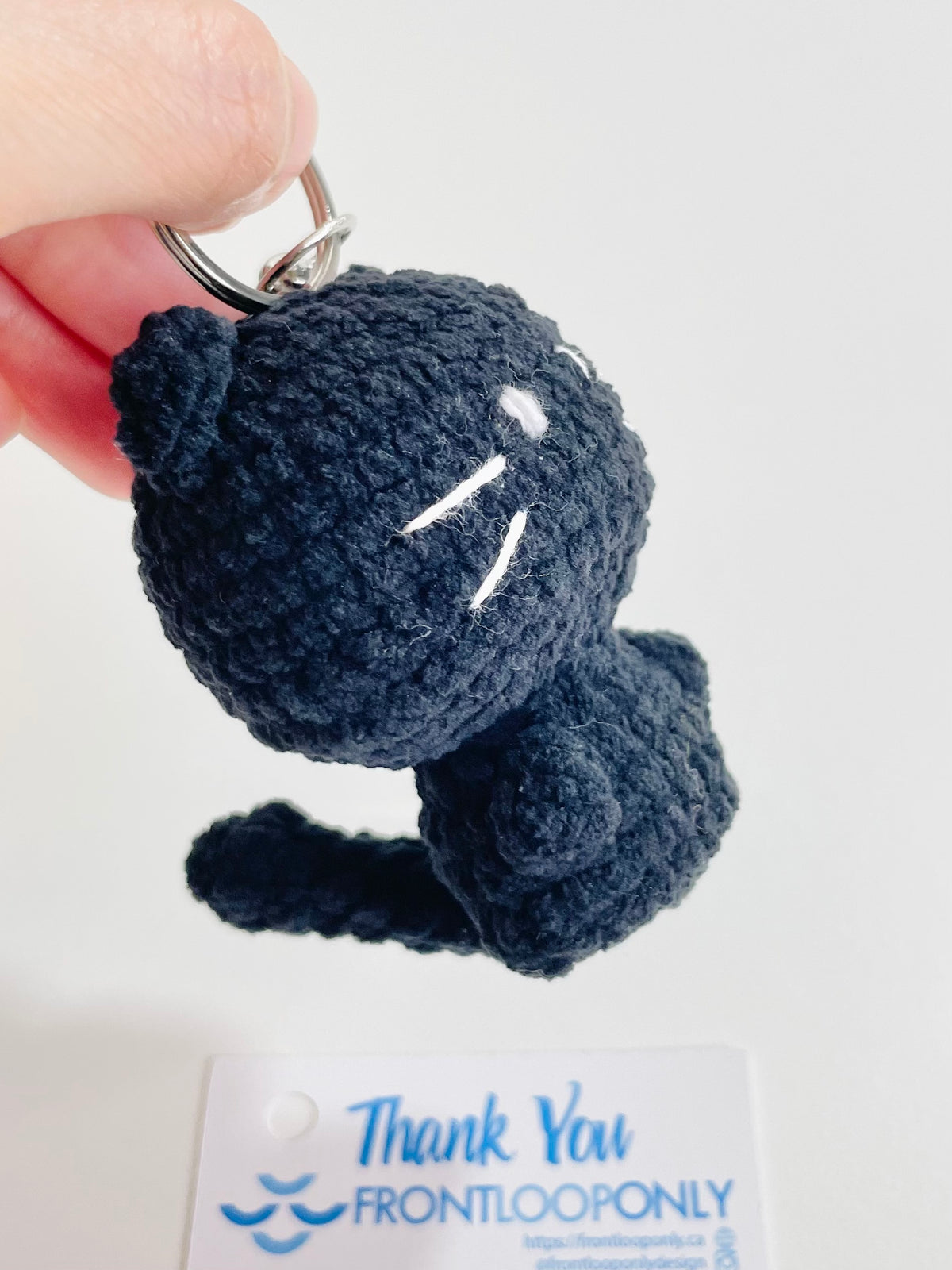 Crochet Cat Pocket Keychain – Handmade Kawaii Kitty Charm, Amigurumi Cat Bag Accessory