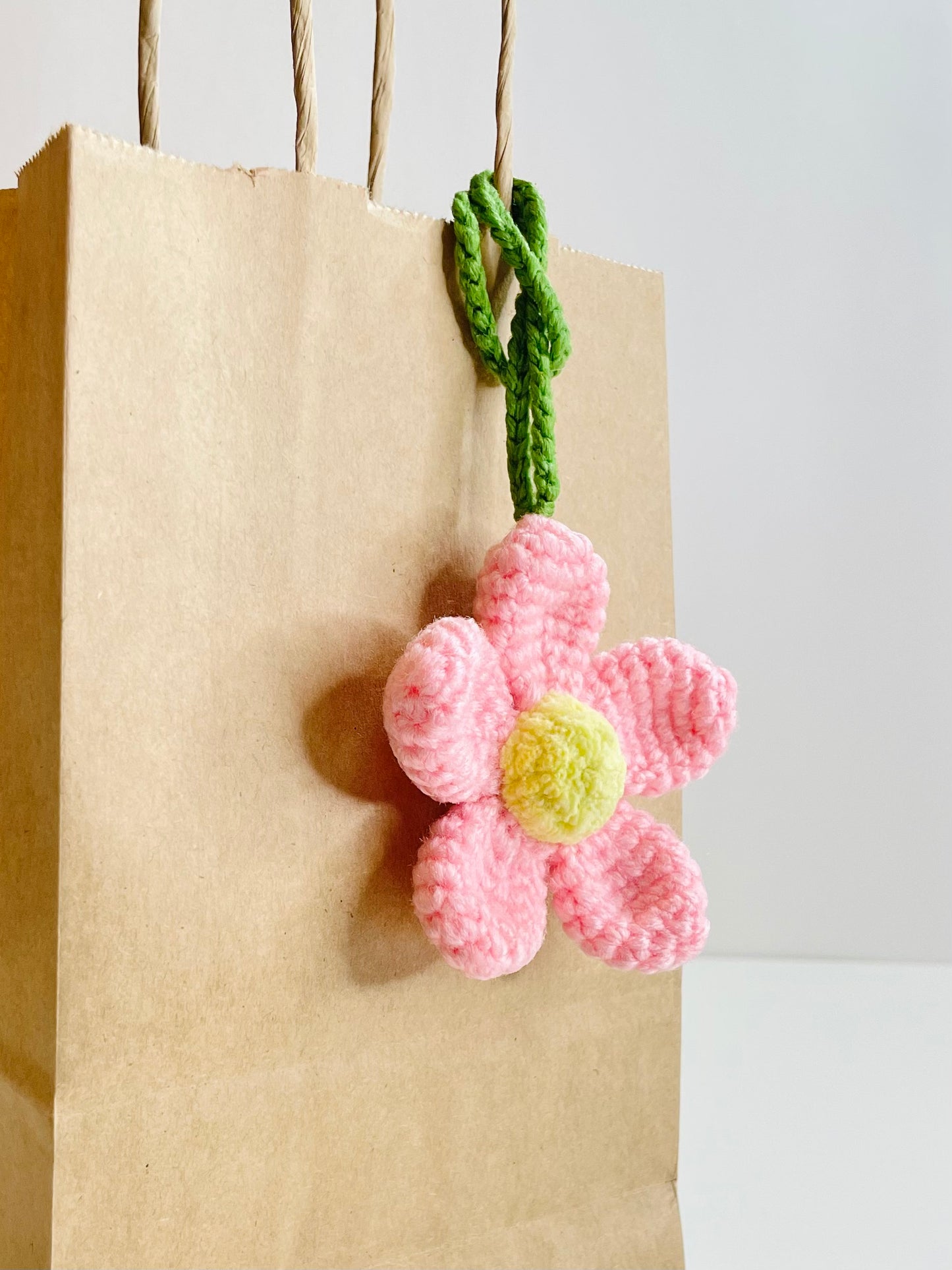 Crochet Daisy Flower Keychain | Handmade Floral Bag Charm, Backpack Accessory