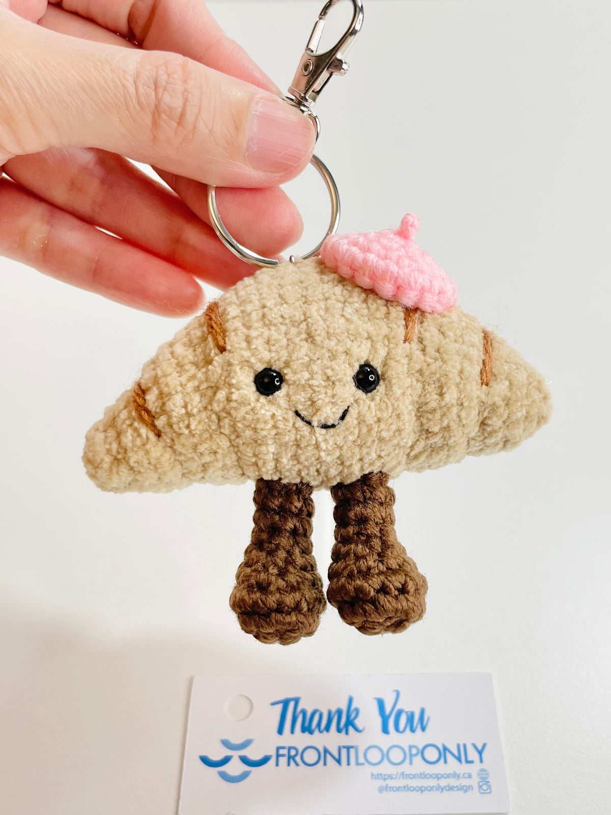 Crochet Croissant Keychain – Kawaii Amigurumi Bakery Charm | Bag Accessory | Handmade Foodie