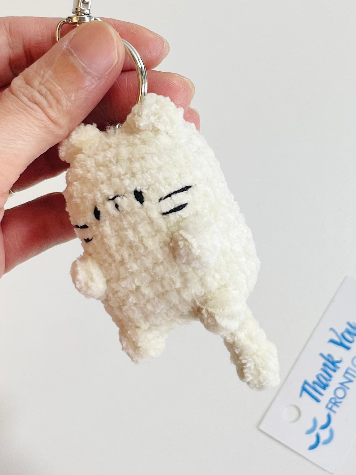 Crochet Cat Pocket Keychain – Plush Amigurumi Kitty Charm, Kawaii Bag Accessory