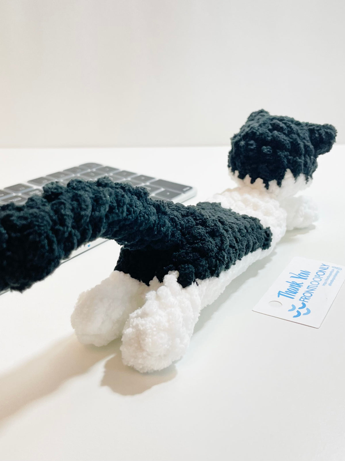 Handmade Crochet Cat Wrist Rest, Soft Office Desk Accessory (9 inches)