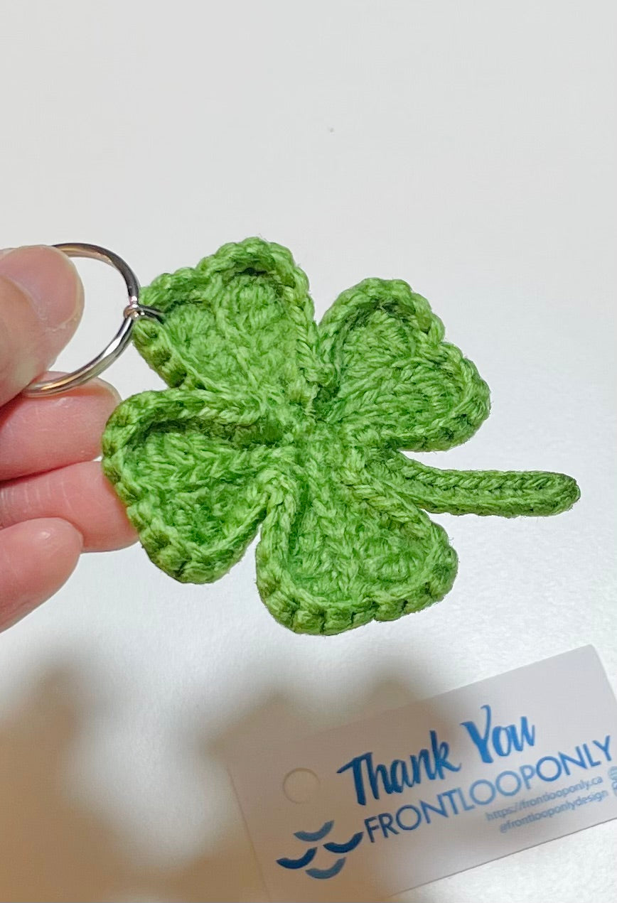 Crochet Four Leaf Clover Keychain – Lucky Shamrock Amigurumi Bag Charm, St. Patrick’s Day Gift