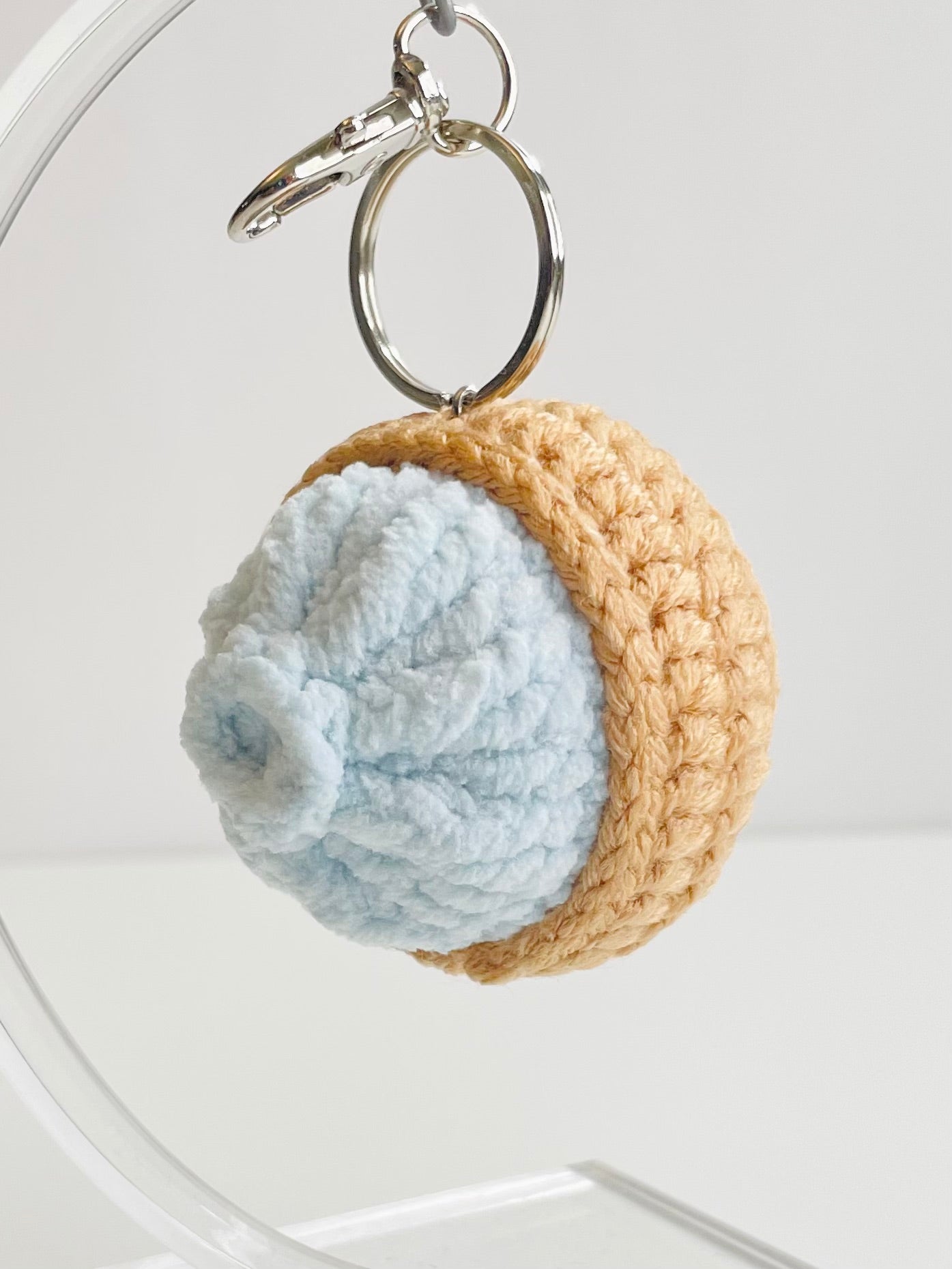 Crochet Bao Dumpling Keychain, Kawaii Food Charm, Lucky Amigurumi Bag Accessory