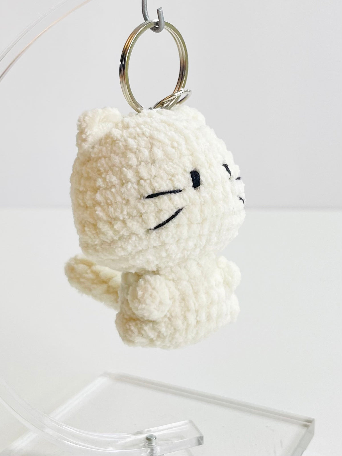 Crochet Cat Pocket Keychain – Handmade Kawaii Kitty Charm, Amigurumi Cat Bag Accessory