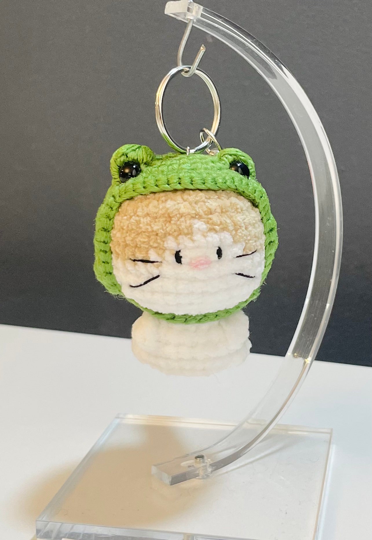 Crochet Cat Frog Hat Keychain – Amigurumi Kitty Plush Bag Charm