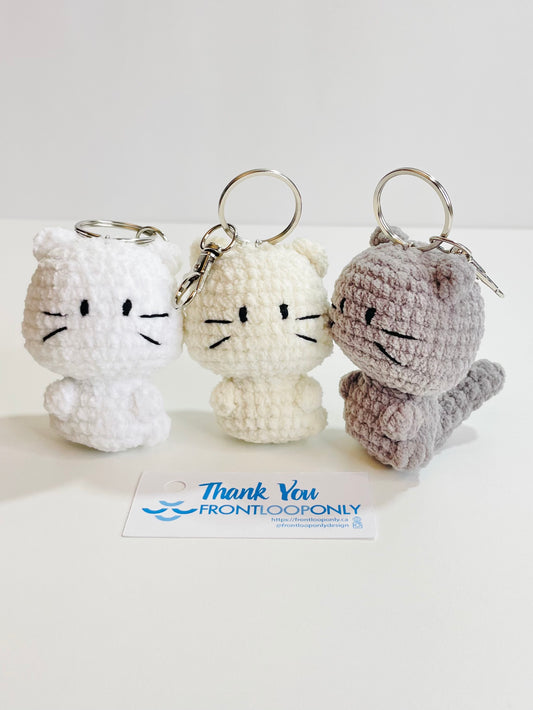 Crochet Cat Pocket Keychain – Handmade Kawaii Kitty Charm, Amigurumi Cat Bag Accessory