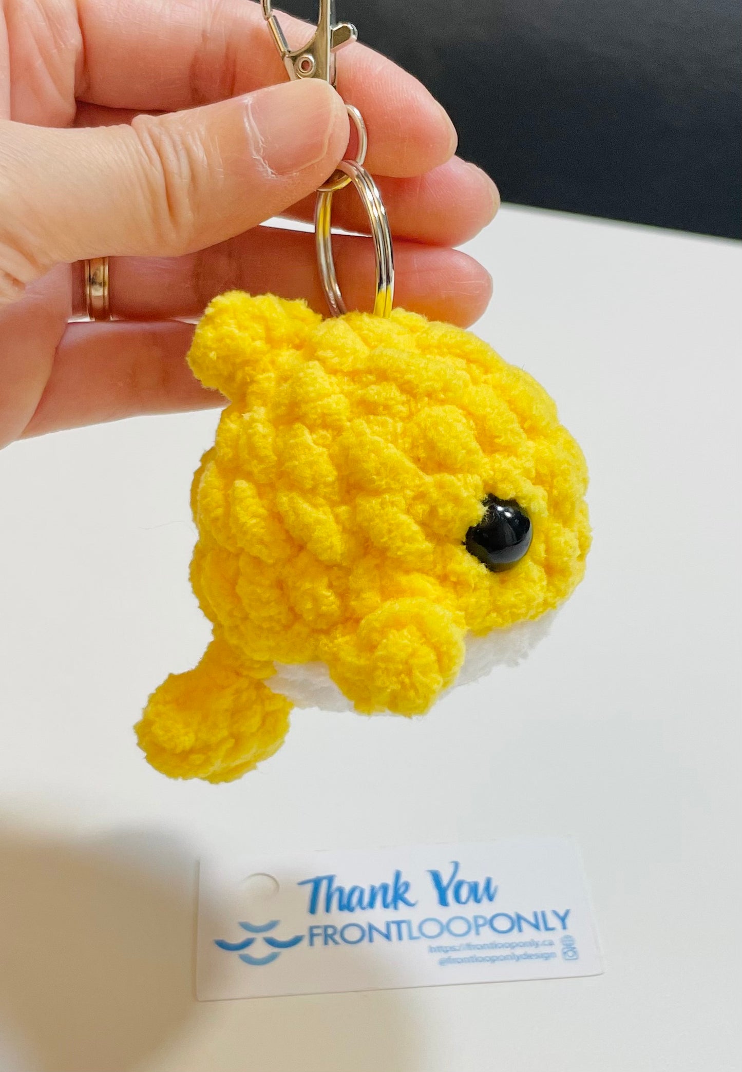 Crochet Whale Keychain – Amigurumi Ocean Animal Bag Charm, Handmade Polyester Yarn Bag Accessory