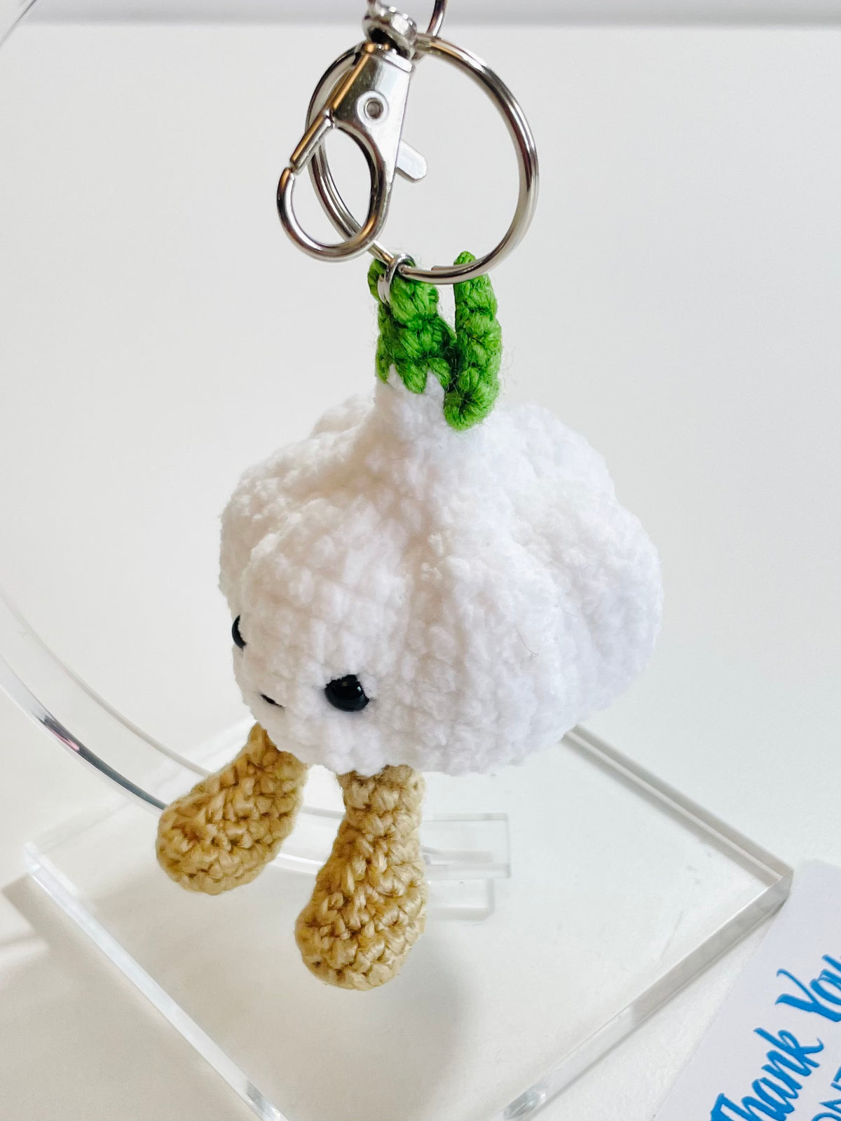 Crochet Baby Garlic Keychain, Amigurumi Vegetable Charm, Kawaii Food Bag Accessory, Handmade Veggie Gift