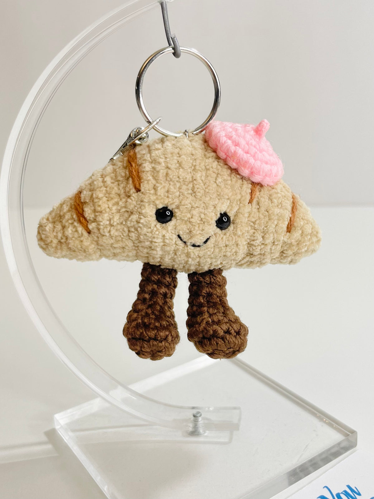 Crochet Croissant Keychain – Kawaii Amigurumi Bakery Charm | Bag Accessory | Handmade Foodie