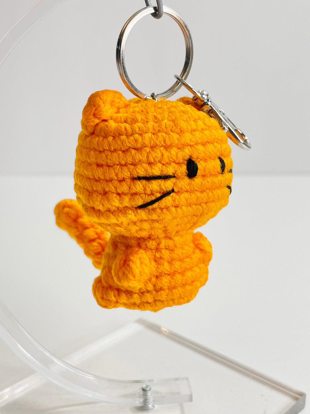 Crochet Cat Pocket Keychain – Handmade Kawaii Kitty Charm, Amigurumi Cat Bag Accessory
