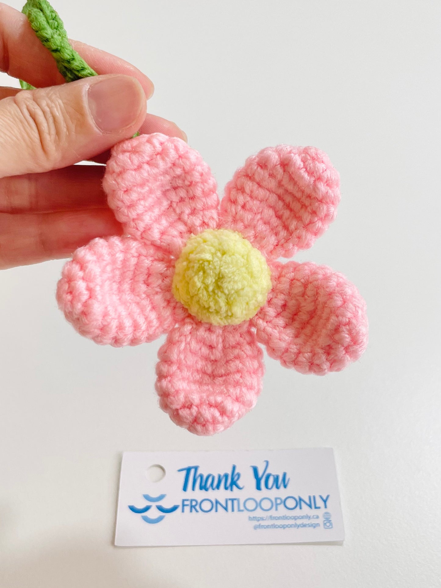 Crochet Daisy Flower Keychain | Handmade Floral Bag Charm, Backpack Accessory