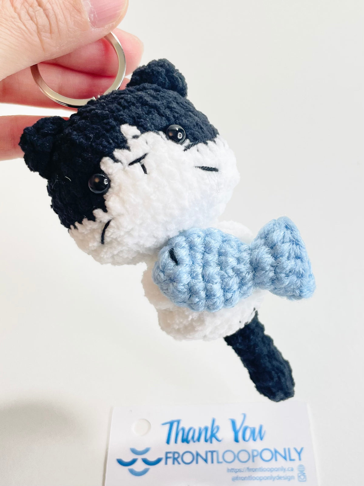 Crochet Cat Keychain with Fish, Handmade Amigurumi Bag Charm, Kitten Lover, Pet Owner Accessory