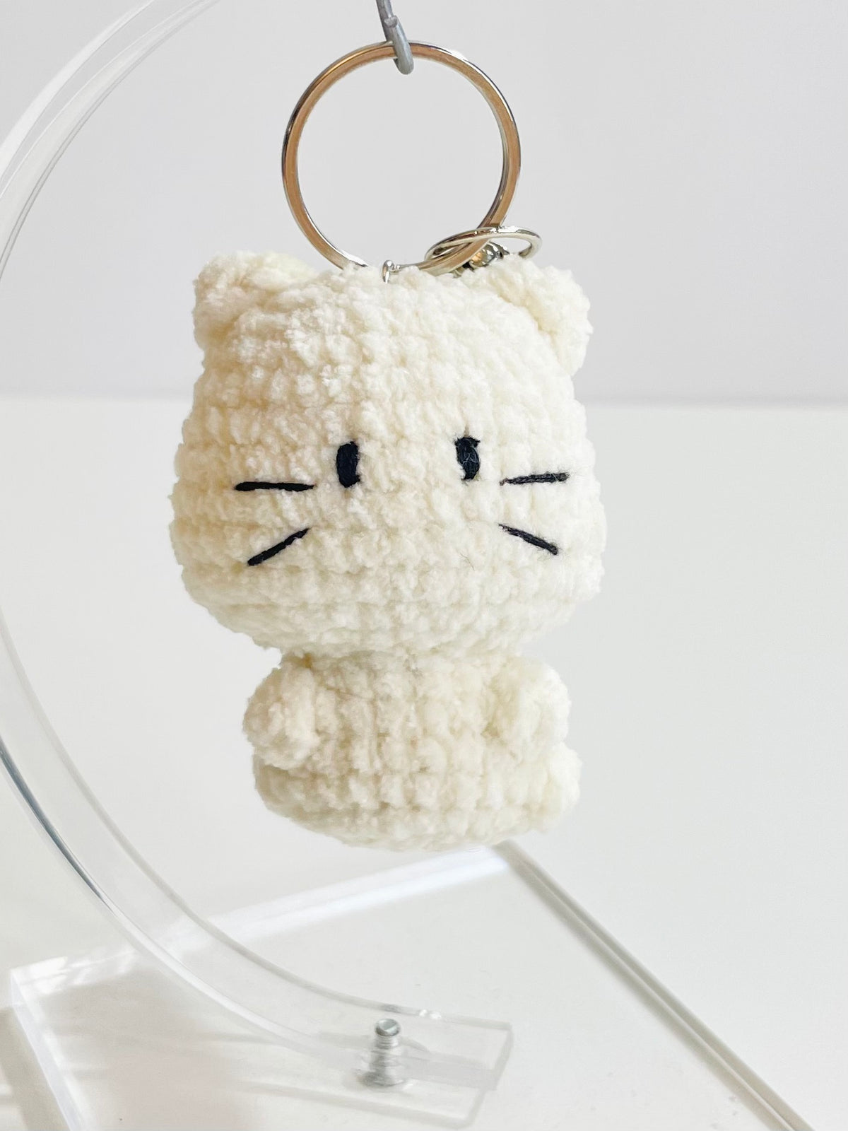 Crochet Cat Pocket Keychain – Handmade Kawaii Kitty Charm, Amigurumi Cat Bag Accessory