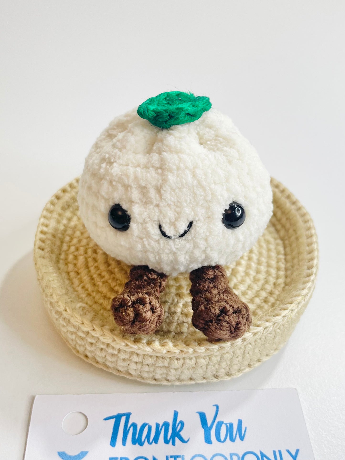 Crochet Baby Bao Dumpling Plush – Kawaii Amigurumi Desk Buddy with Tiny Legs