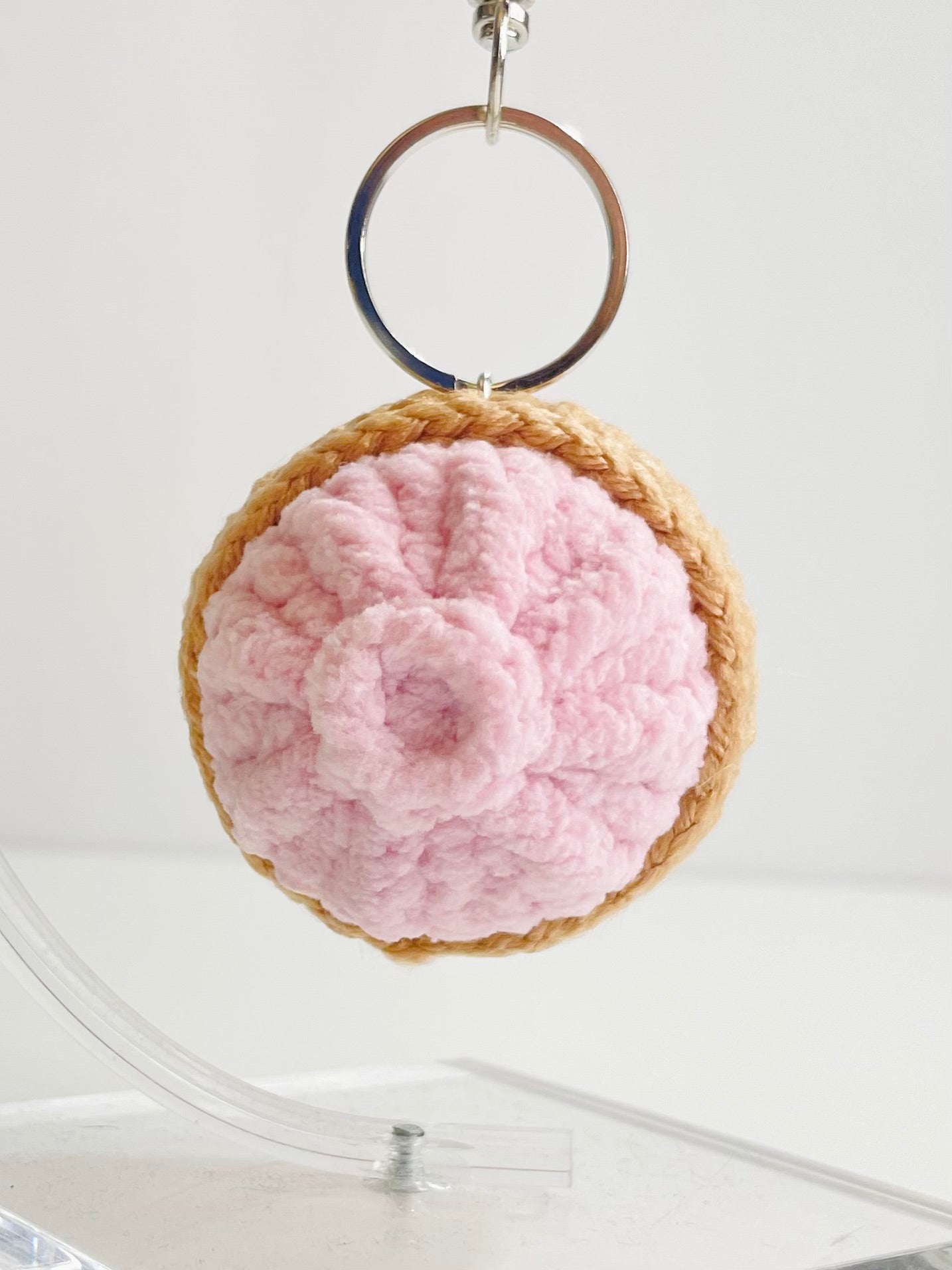 Crochet Bao Dumpling Keychain, Kawaii Food Charm, Lucky Amigurumi Bag Accessory