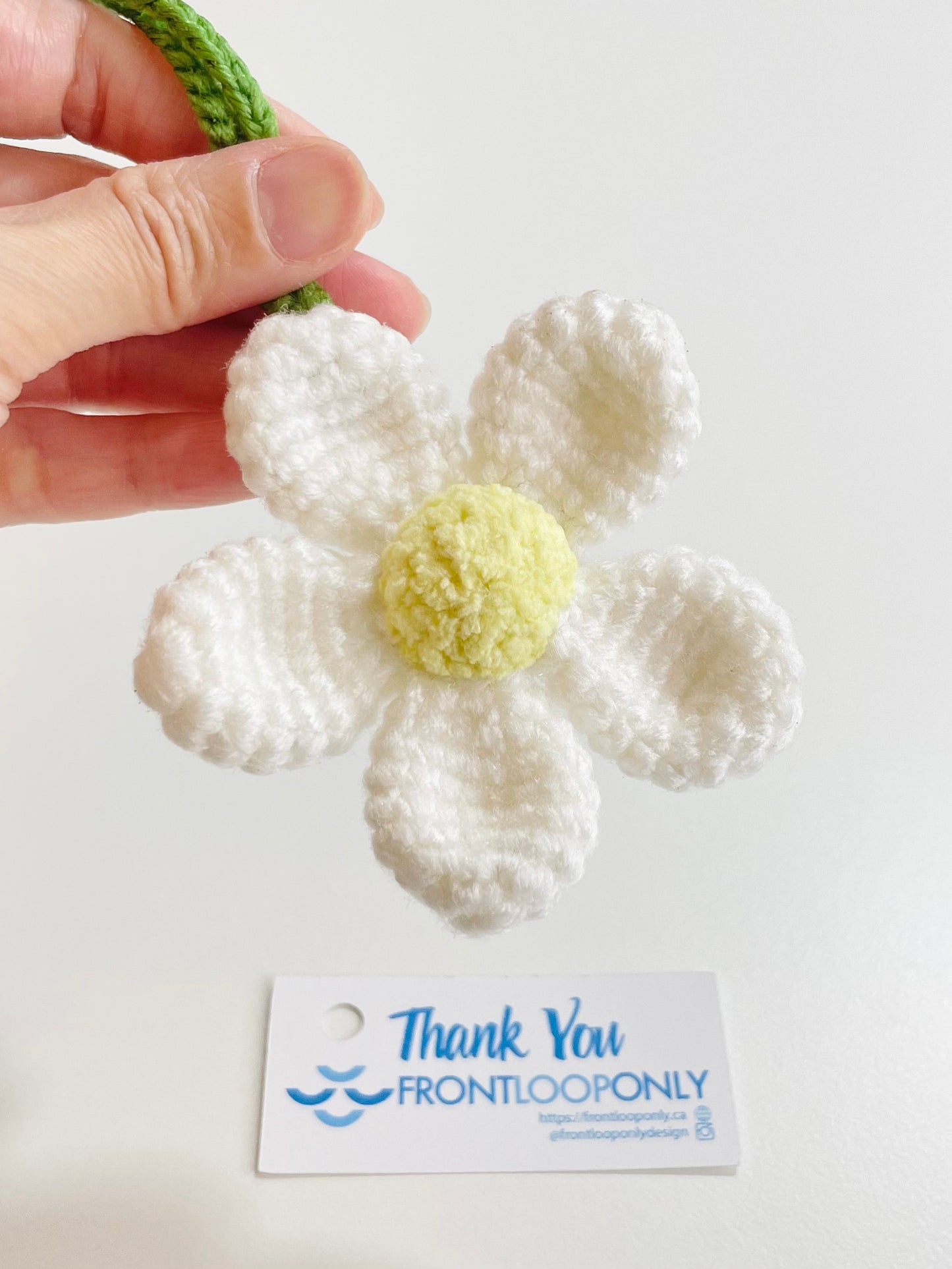 Crochet Daisy Flower Keychain | Handmade Floral Bag Charm, Backpack Accessory
