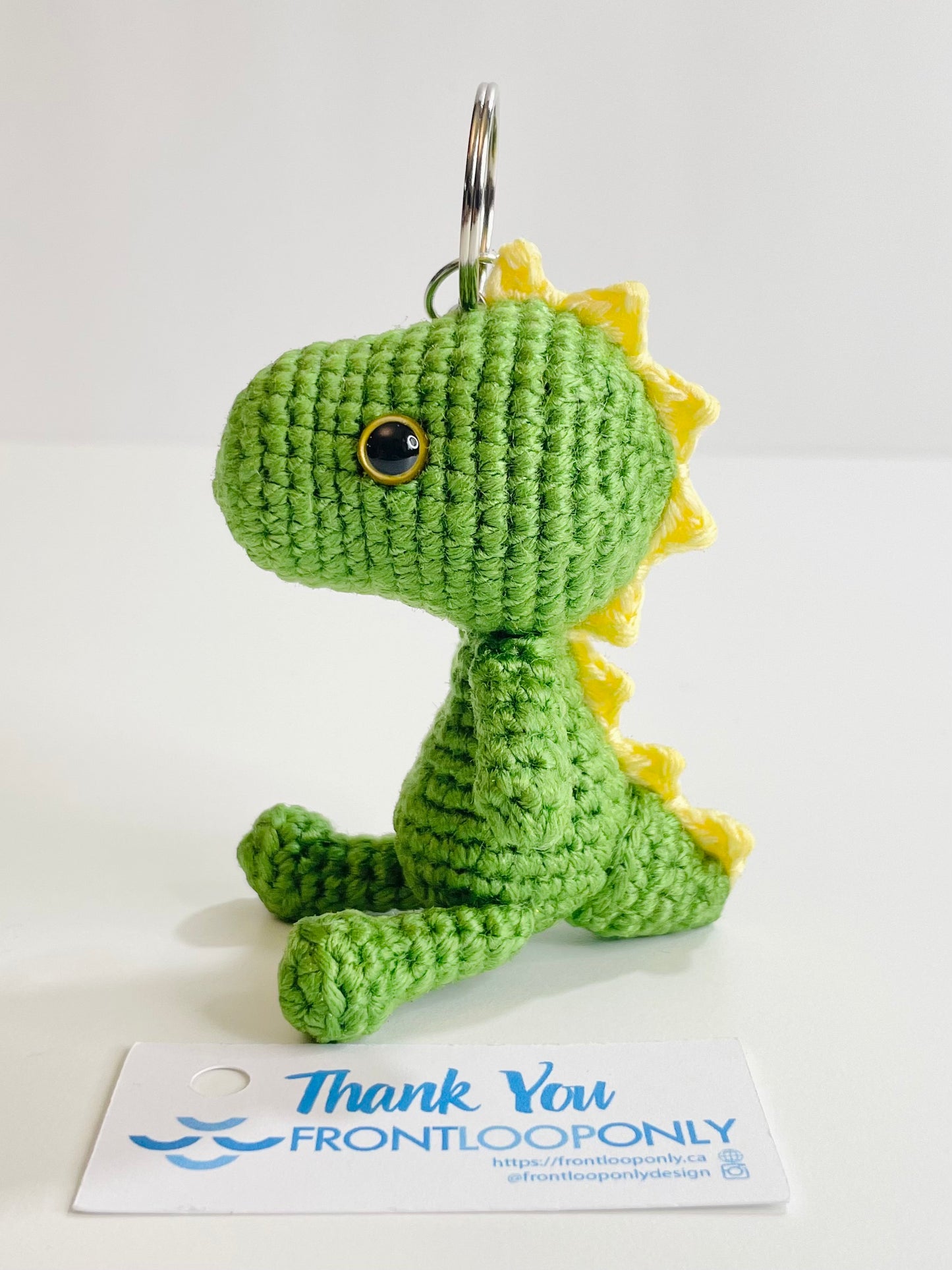 Crochet Baby Dinosaur Keychain – Handmade Amigurumi Dino Charm, Kawaii Backpack & Bag Accessory