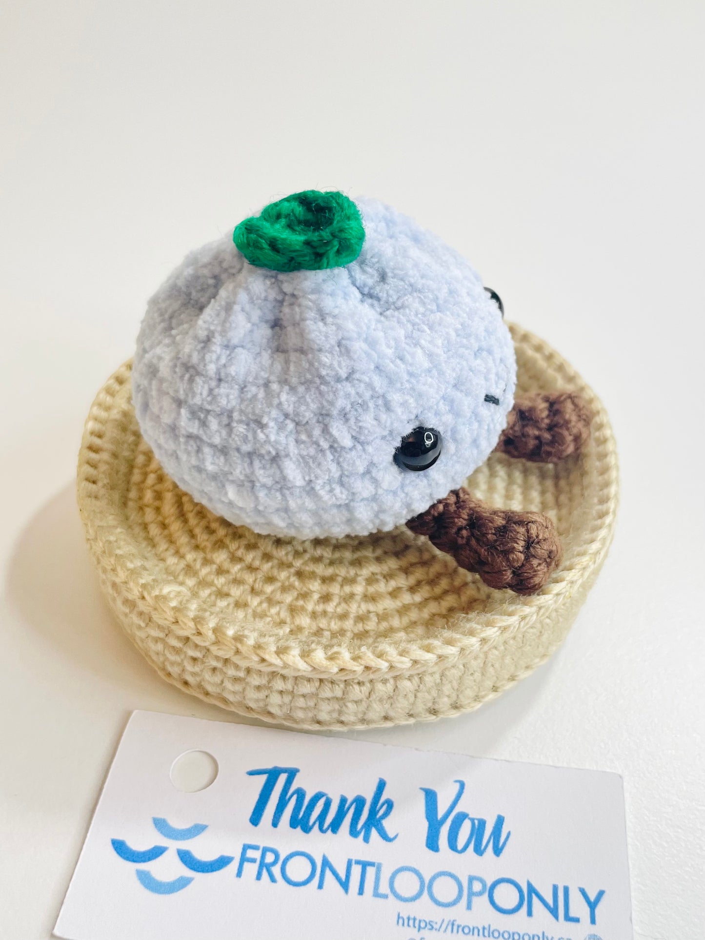 Crochet Baby Bao Dumpling Plush – Kawaii Amigurumi Desk Buddy with Tiny Legs