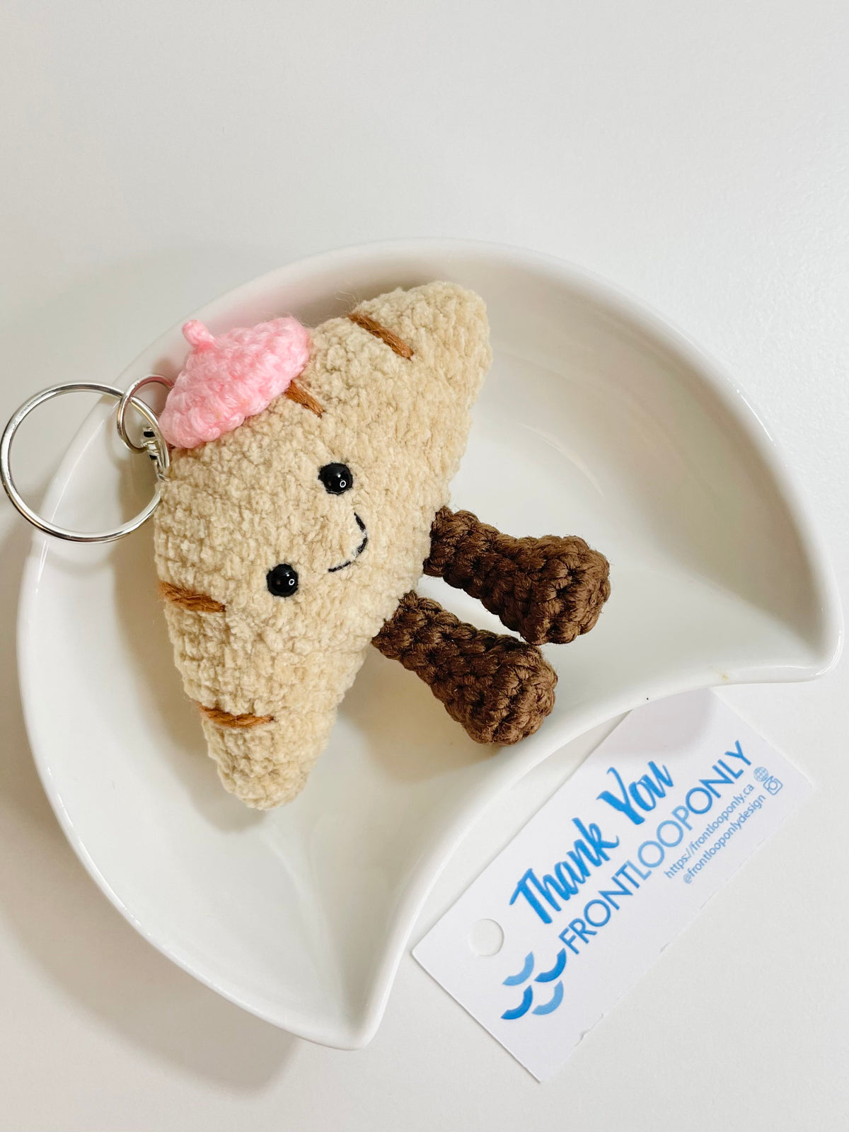 Crochet Croissant Keychain – Kawaii Amigurumi Bakery Charm | Bag Accessory | Handmade Foodie