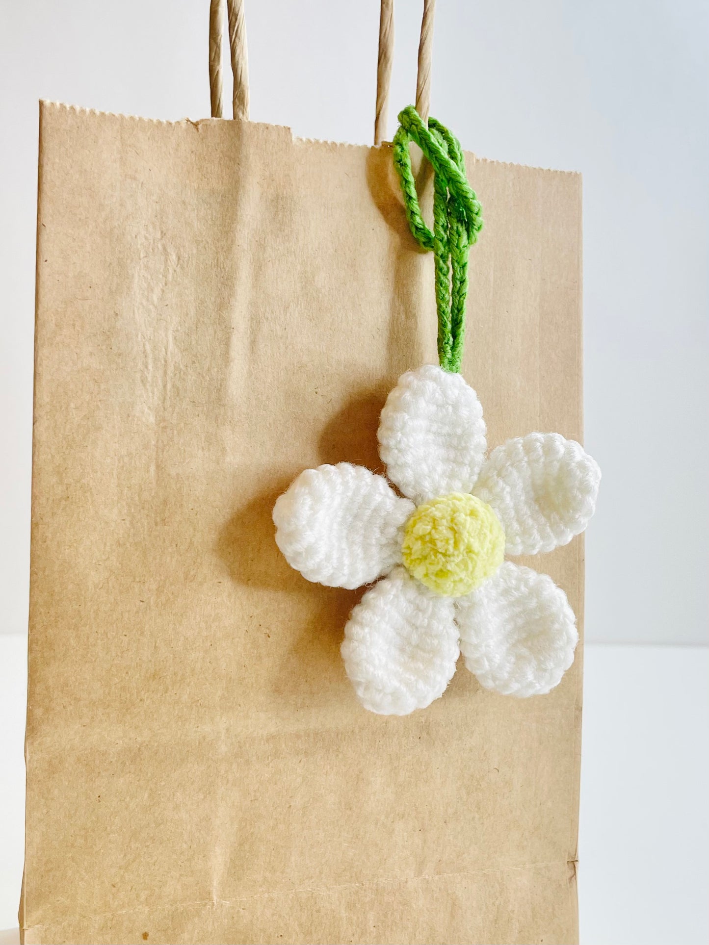 Crochet Daisy Flower Keychain | Handmade Floral Bag Charm, Backpack Accessory